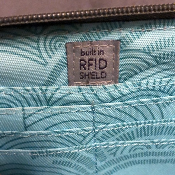 Haiku Wallet - Picture 3 of 5